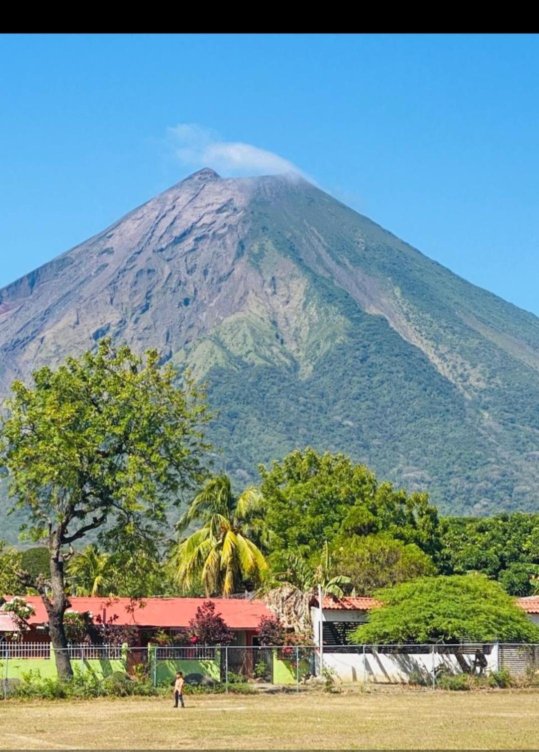 Beach Cabin Ometepe Altagracia Exterior photo